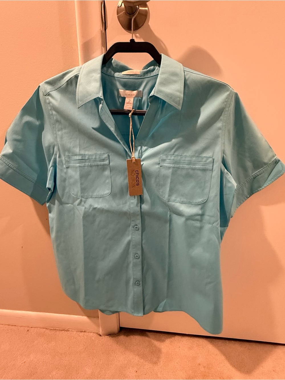NWT Chico's Aqua Short Sleeve no iron Button-Up Top